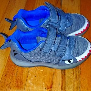 Toddler shark sneakers